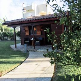 Aliki Guest House, hotel in Aigio
