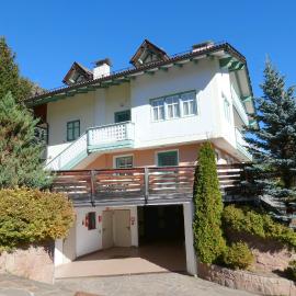 Casa Al Mesdì, hotelli kohteessa Pozza di Fassa