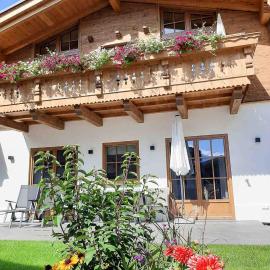 Hochalmbahnen Chalets 11W1, Bergahorn, nahe Gondel mit Wallbox
