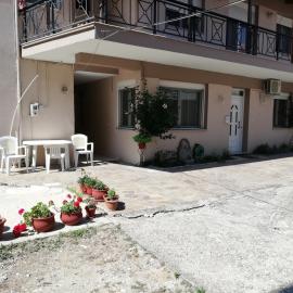APARTMENT MARIOS SOUFLI Ευρύχωρη γκαρσονιέρα, 60m2 στο κέντρο, hotelli kohteessa Souflíon