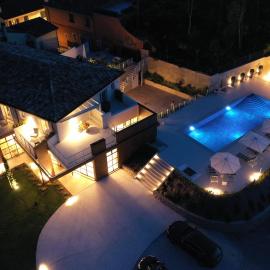 Villa Francesca Relais & private Spa، فندق في غرادارا
