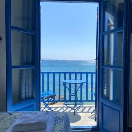 Cavos Studio by the sea (West)