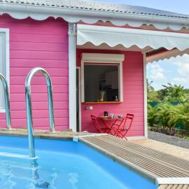 Les Jardins de Chantilly -Bungalows avec jardins et piscines privées, hotel a Baie-Mahault