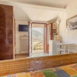 CASA CON TERRAZZI - 6posti 2stanze 2bagni - LAKEHOLIDAY IT