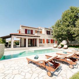 Villa Alma mit privatem Saltwater Pool