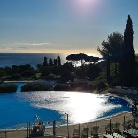 Appartement 2 pièces climatisé en rez-de-jardin Cap Esterel Agay, khách sạn ở Agay - Saint Raphael