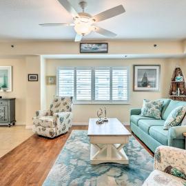 Luxury New Smyrna Beach Condo w/ Resort Amenities!, hotel in New Smyrna Beach