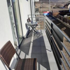 Sara apartman, hotel in Livezeni