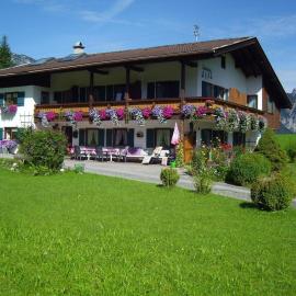 Pension Herzoghäusel, hotel din Bischofswiesen