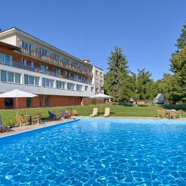 Hotel Kochau, hotel v Kováčovej