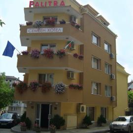 Семеен Hotel Palitra