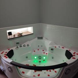 Diora Suite