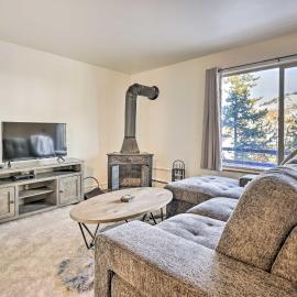Steps to Dillon Reservoir: Mtn-View Condo, hotel in Dillon