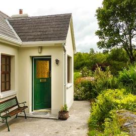 Hawthorn Farm Cottage、Curryのホテル