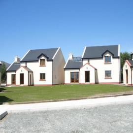 No 14 Holiday Village House, Sneem, 4 bedrooms, hotel u gradu Sneem
