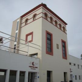 Hostal Monteluna, hotell i Rociana