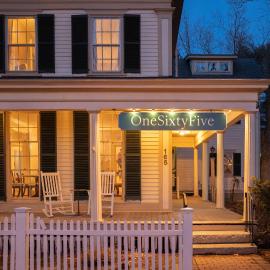 OneSixtyFive, The Inn on Park Row, hotel in Brunswick