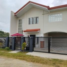 Lucky Swiss Transient House Alaminos - Entire House near Hundred Islands