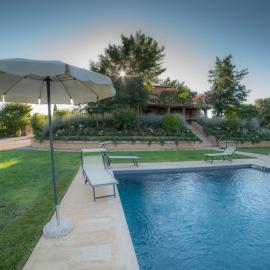 Macchie San Vincenzo - Villa Privata con Piscina e Giardino ad uso esclusivo o camere, Hotel in Chiusi