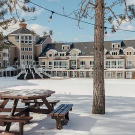 Holiday Inn Club Vacations Mount Ascutney Resort, hotel v destinácii Brownsville
