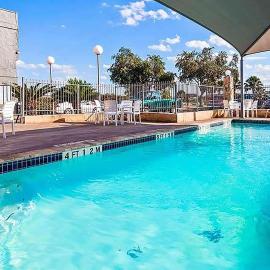 Travelodge by Wyndham San Antonio Downtown Northeast, hotell i San Antonio