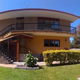Villa La Rufina Noja, hotel a Noja
