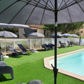 Le Hameau des Cardenals, hotel u gradu Salviac