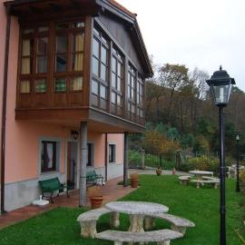 Apartamentos Mirador del Cantábrico, hotel a Cue