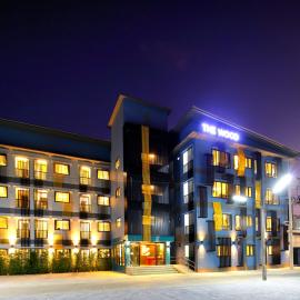 The Wood Pattani Hotel, hótel í Ban Ru Sa Mi Lae