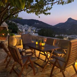 Cycladic Luxury Maisonette, Hotel in Filótion