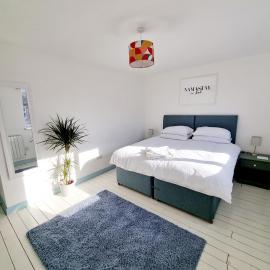 Visit Seaford Apartment - 4 Bedrooms