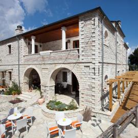 Nisista Lodge Mountain View, hotel em Rodavgi