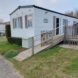 Bungalow 4 voire 6 personnes BRAY DUNES à 300 mètres de la plage, Hotel in Bray-Dunes