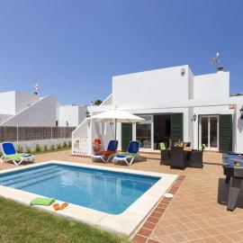 Villa Torresoli by Villa Plus – hotel w mieście Alaior