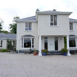 Haywoods B&B, hotel in Donegal
