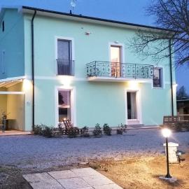 Affittacamere Come a Casa, hotel em Venturina Terme
