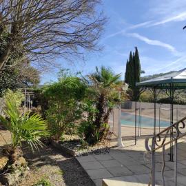 Villa les fauvettes, hotel em Cabasse