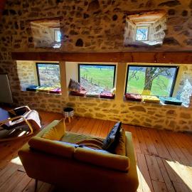La Grange Aux Frênes -Gîte 6 Personnes- Tranquillité, Nature et Confort – hotel w mieście Le Vaulmier