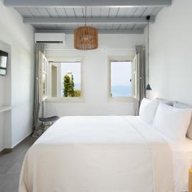Villa Itis - Elegant Ground Floor Suite with Terrace & Great View