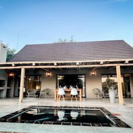 UmnDeni Africa, hotel in Hoedspruit