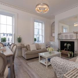 Gloucester Place Townhouse with Hot Tub