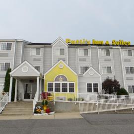 Patti's Inn and Suites: Grand Rivers şehrinde bir otel