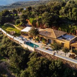 Oak Tree Estate