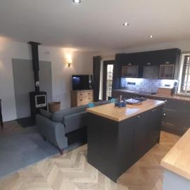 Ty Gwyn Cottage & Hot Tub, hotel in Betws-y-coed