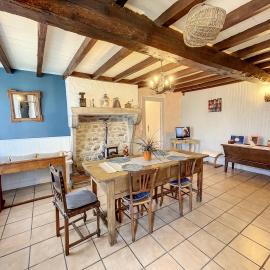 APPARTEMENT INDÉPENDANT plein de charme 2 chambres