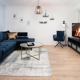 Aparte - Washer & Dryer - Kitchen & Parking - Smart-TV, hotel in Sarstedt