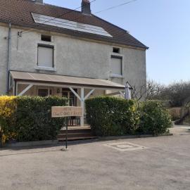 gite chez l'oncle jules, hotel em Velesmes