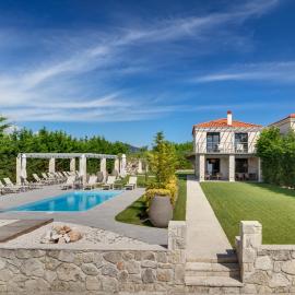Viesnīca Pohoda Villas Resort pilsētā Skalafurkasa