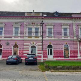 HOTEL MARION, hotel v mestu Dumbrăveni