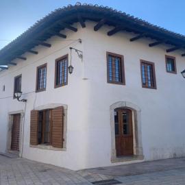 Rooms for Rent, hotelli kohteessa Shkodër